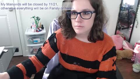 Ellie Charmful online show from November 18, 2025, 9:30 pm