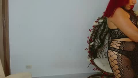 ellieconnor217 online show from August 10, 2026, 2:37 am