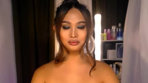 Snapshot of elliecummers chatting on May 7, 2026, 7:08 pm ellie online show from May 7, 2026, 7:08 pm