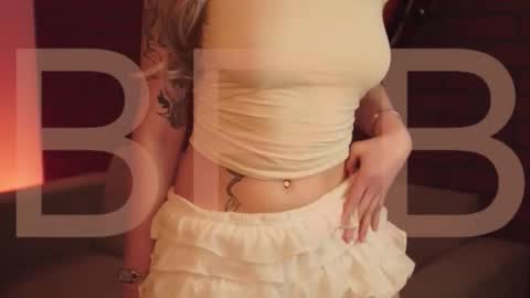 elliecutes online show from December 23, 2025, 5:27 am