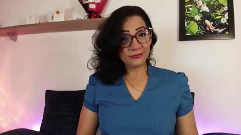 elliee1 online show from March 19, 2026, 12:09 pm