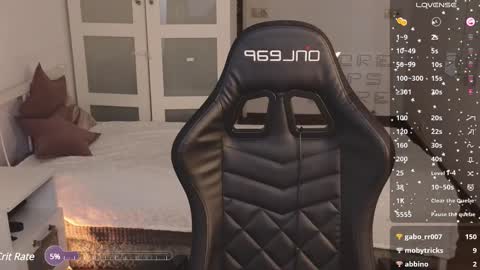 elliefrost online show from February 24, 2025, 12:30 am