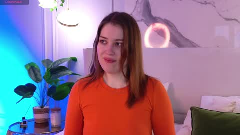 Snapshot of elliegarson__ chatting on May 1, 2026, 5:06 pm elliegarson__ online show from May 1, 2026, 5:06 pm