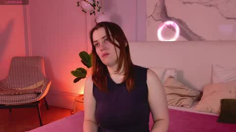 Snapshot of elliegarson__ chatting on May 6, 2026, 5:07 pm elliegarson__ online show from May 6, 2026, 5:07 pm
