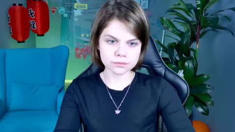 elliemurler online show from November 21, 2025, 9:08 am