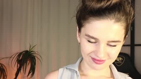 just Emily  online show from December 30, 2024, 3:24 pm