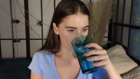 just Emily  online show from January 11, 2025, 12:29 pm