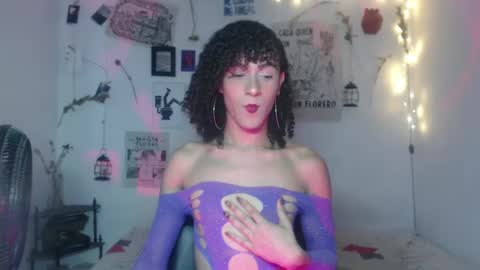  . online show from September 25, 2025, 8:01 pm