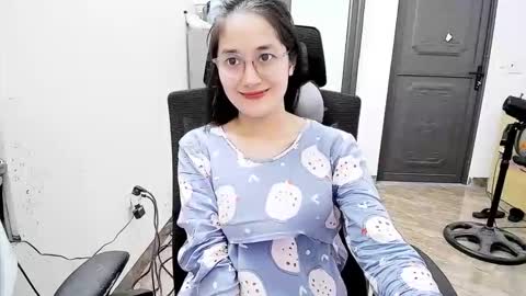 ellsa9x online show from April 11, 2026, 4:06 am