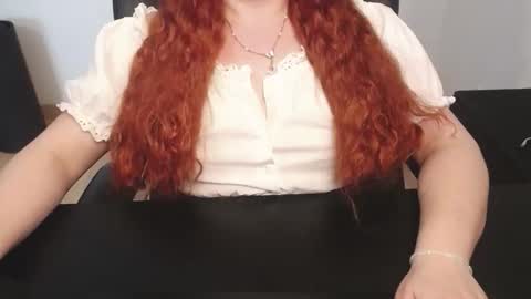 Elly online show from April 19, 2026, 4:28 pm