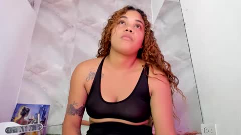 ellybloom online show from April 23, 2026, 1:46 pm