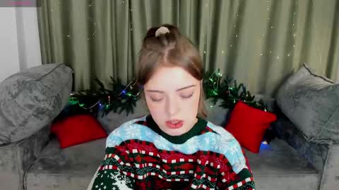 Elly online show from December 8, 2024, 5:22 pm