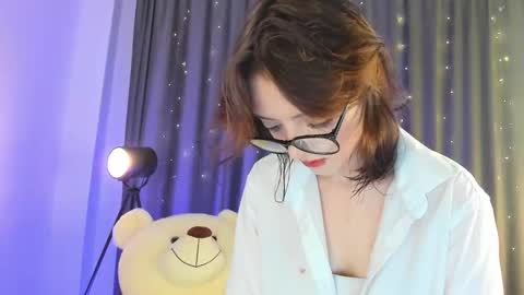 Elly online show from January 1, 2025, 8:26 pm