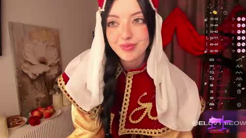 Elly online show from March 8, 2025, 7:31 pm