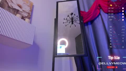 Elly online show from March 9, 2025, 4:55 pm