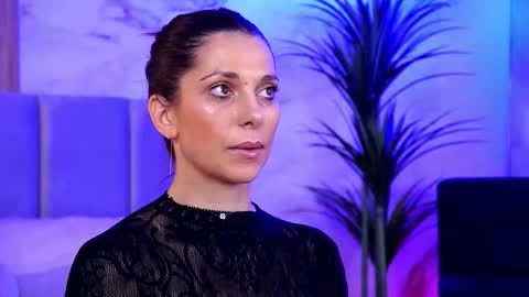 Snapshot of ellylynn chatting on October 19, 2025, 7:58 pm Elly online show from October 19, 2025, 7:58 pm