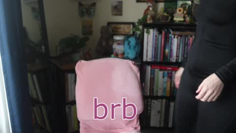 Elly Naomi online show from September 13, 2025, 4:29 pm