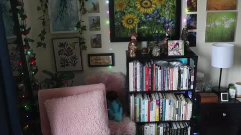 Elly Naomi online show from February 21, 2026, 4:19 pm