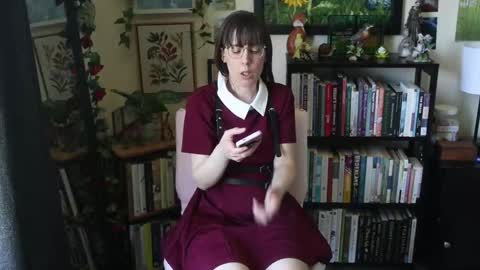 Elly Naomi online show from June 6, 2026, 5:17 pm