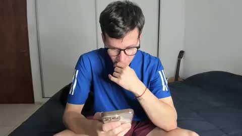 elnenedearg online show from October 19, 2025, 3:07 am