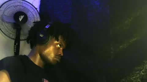 Snapshot of elniga21 chatting on January 26, 2025, 11:50 pm EL NIIGGGAA 21 EL NIGGA 21 online show from January 26, 2025, 11:50 pm