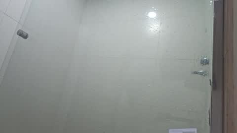 Estoy usando Telegram  online show from April 16, 2026, 12:11 am