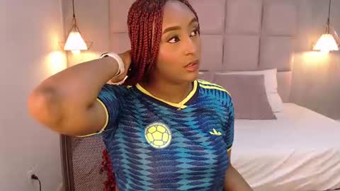 Snapshot of elodi_brown chatting on July 7, 2026, 11:42 pm Elodi online show from July 7, 2026, 11:42 pm