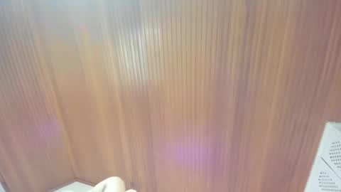 Elodie  online show from April 19, 2026, 2:16 pm