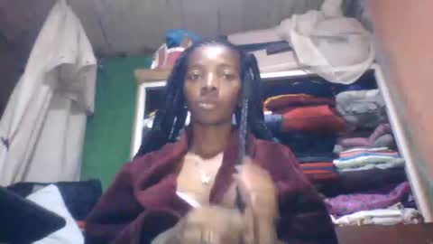 elodynarcisse online show from January 15, 2026, 5:49 pm