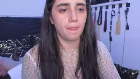 Snapshot of elowen_halley1 chatting on November 8, 2025, 9:57 pm elowen_halley1 online show from November 8, 2025, 9:57 pm