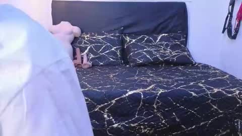 Snapshot of elowen_halley1 chatting on November 9, 2025, 7:34 pm elowen_halley1 online show from November 9, 2025, 7:34 pm