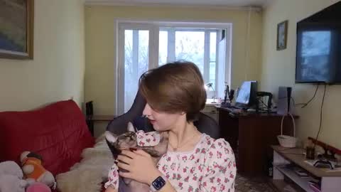 elsaangel online show from November 13, 2025, 2:32 am