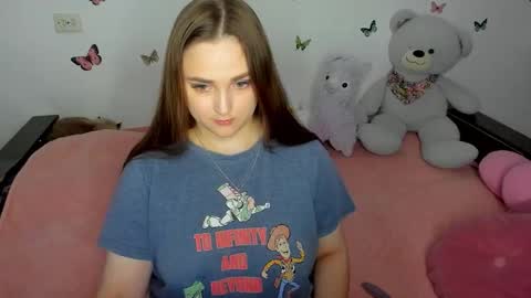 Elsa online show from December 2, 2025, 7:53 pm