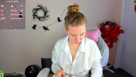 Elsie online show from November 1, 2025, 1:07 am