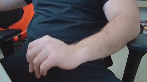 Snapshot of eltanke2206 chatting on February 17, 2026, 7:31 pm alexgarg online show from February 17, 2026, 7:31 pm