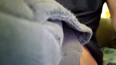 eltonyoo online show from January 17, 2025, 2:07 pm