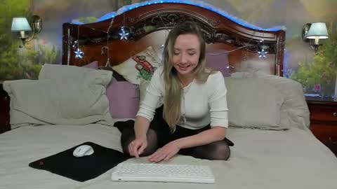 ElvaArno online show from January 10, 2025, 11:22 am