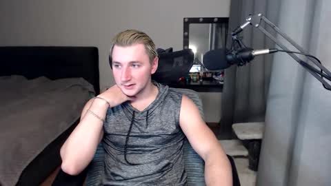Elvin Vaenight online show from October 15, 2025, 10:10 pm