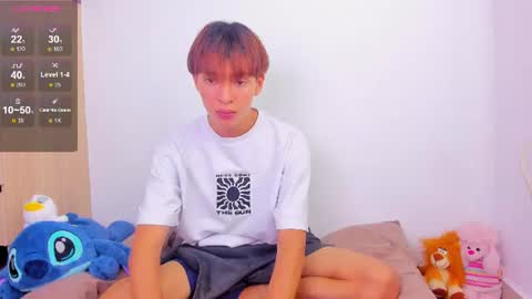 Snapshot of ely_king chatting on June 18, 2026, 7:18 pm E L Y K I N G online show from June 18, 2026, 7:18 pm