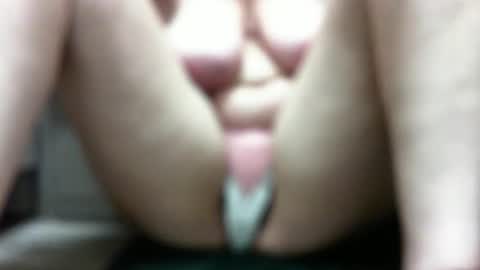 Snapshot of elyseblue chatting on April 30, 2026, 4:13 pm elyseblue online show from April 30, 2026, 4:13 pm
