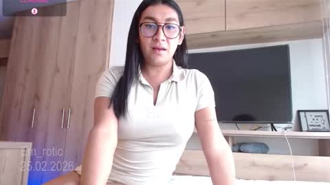 Emilia  online show from February 25, 2026, 6:39 pm