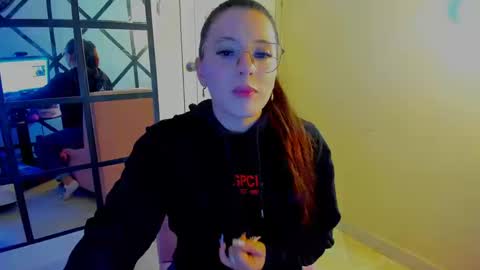 Estefany Martinez Acua INSTAGRAM ema 04oficial online show from October 20, 2025, 8:20 pm