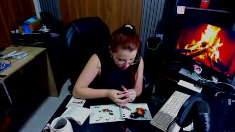 Snapshot of ema_04 chatting on May 8, 2026, 3:34 am Estefany Martinez Acua INSTAGRAM ema 04oficial online show from May 8, 2026, 3:34 am