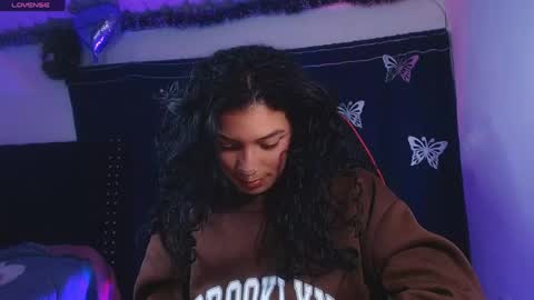 ema_ploxx online show from April 17, 2026, 2:36 am