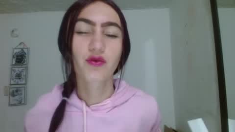 ember57607 online show from February 6, 2025, 11:21 am