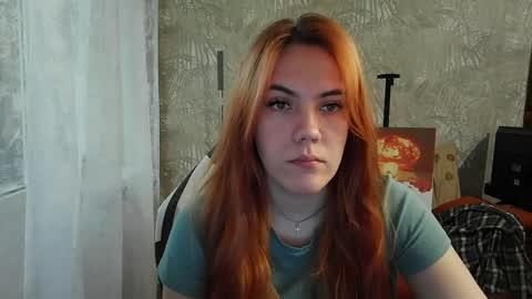 ember__fox online show from May 27, 2026, 9:50 am