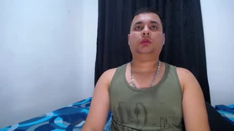 Snapshot of ember_wanda_ chatting on January 23, 2025, 1:51 am Ember and Wanda online show from January 23, 2025, 1:51 am
