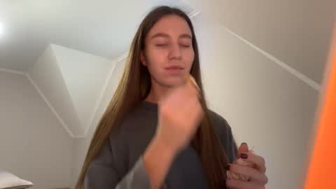 Alina online show from December 21, 2025, 12:23 pm