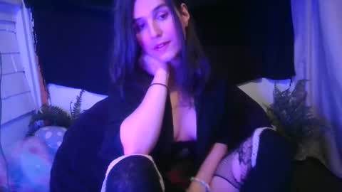 Ellie online show from December 25, 2024, 1:10 am