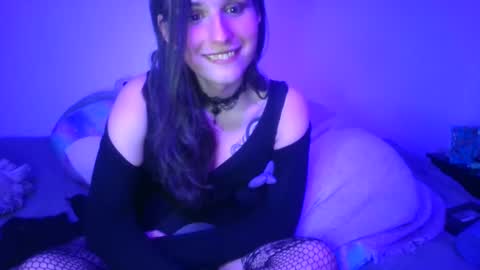 Ellie online show from February 17, 2025, 1:53 pm